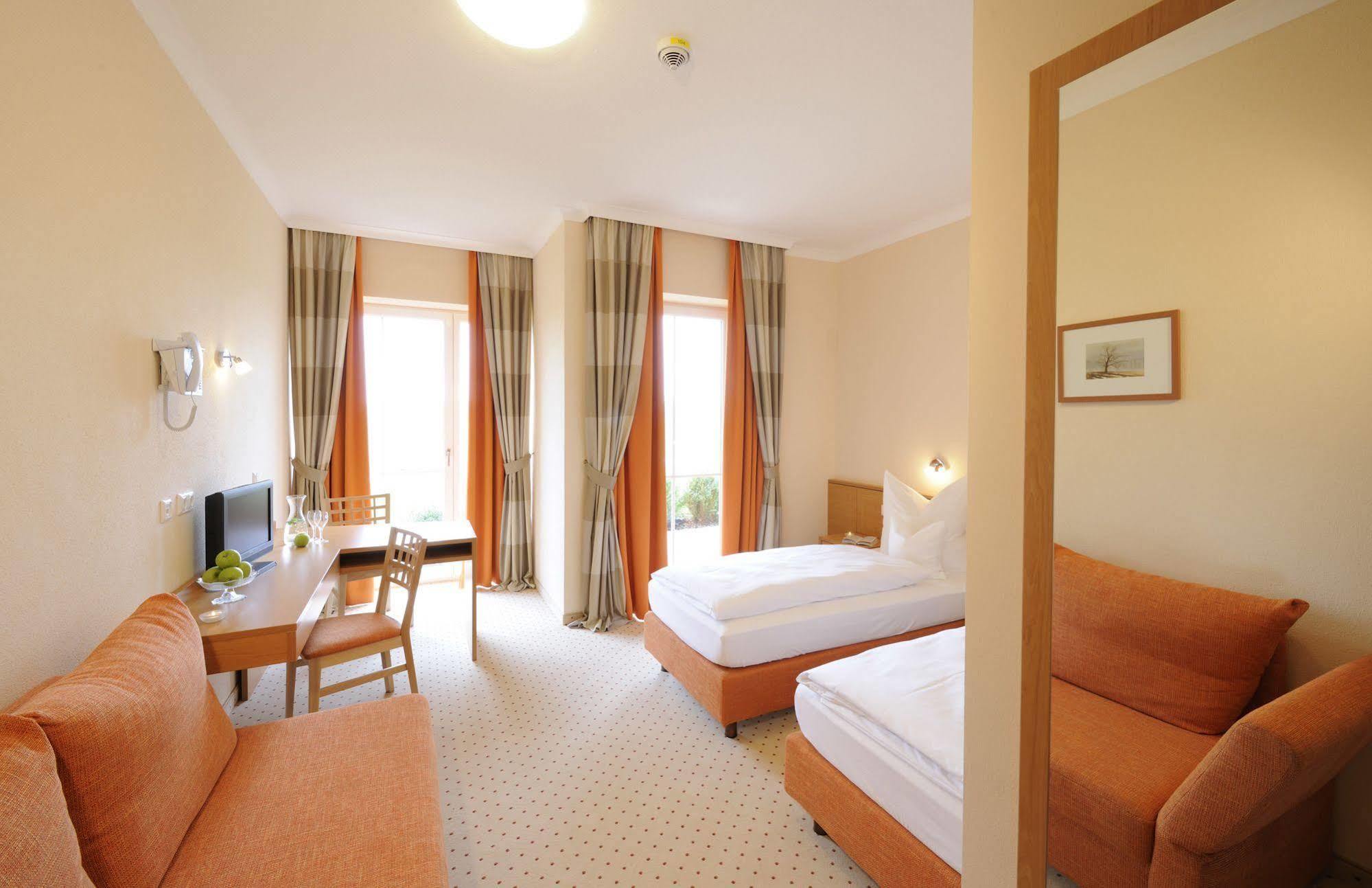 Hotel Inspiration Garni Tittmoning Eksteriør billede