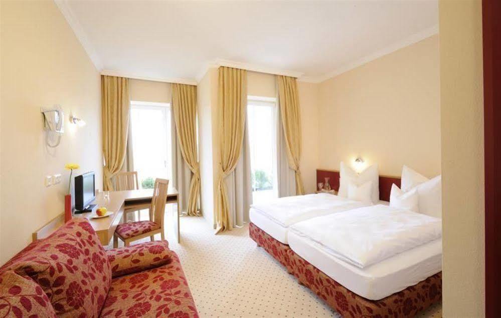 Hotel Inspiration Garni Tittmoning Eksteriør billede