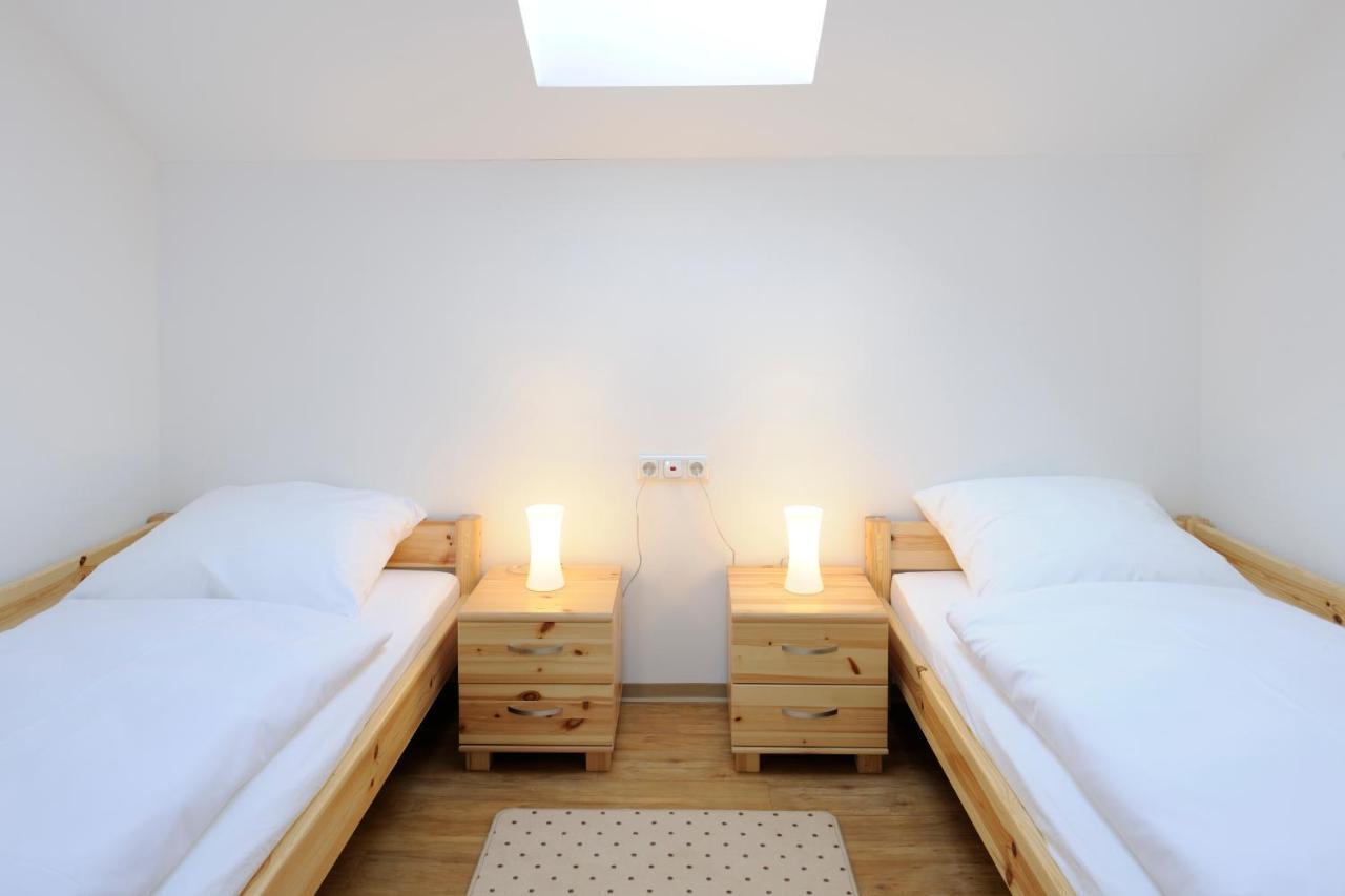 Hotel Inspiration Garni Tittmoning Værelse billede