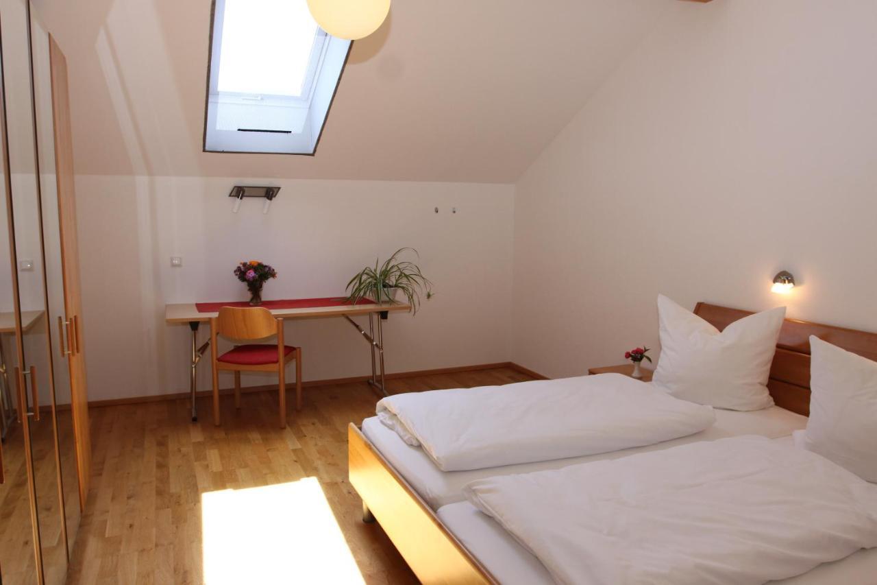 Hotel Inspiration Garni Tittmoning Værelse billede